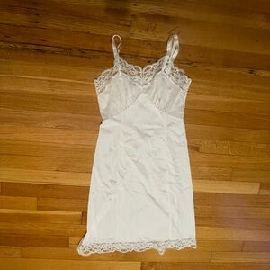 Vintage Elegant White Lace Slip